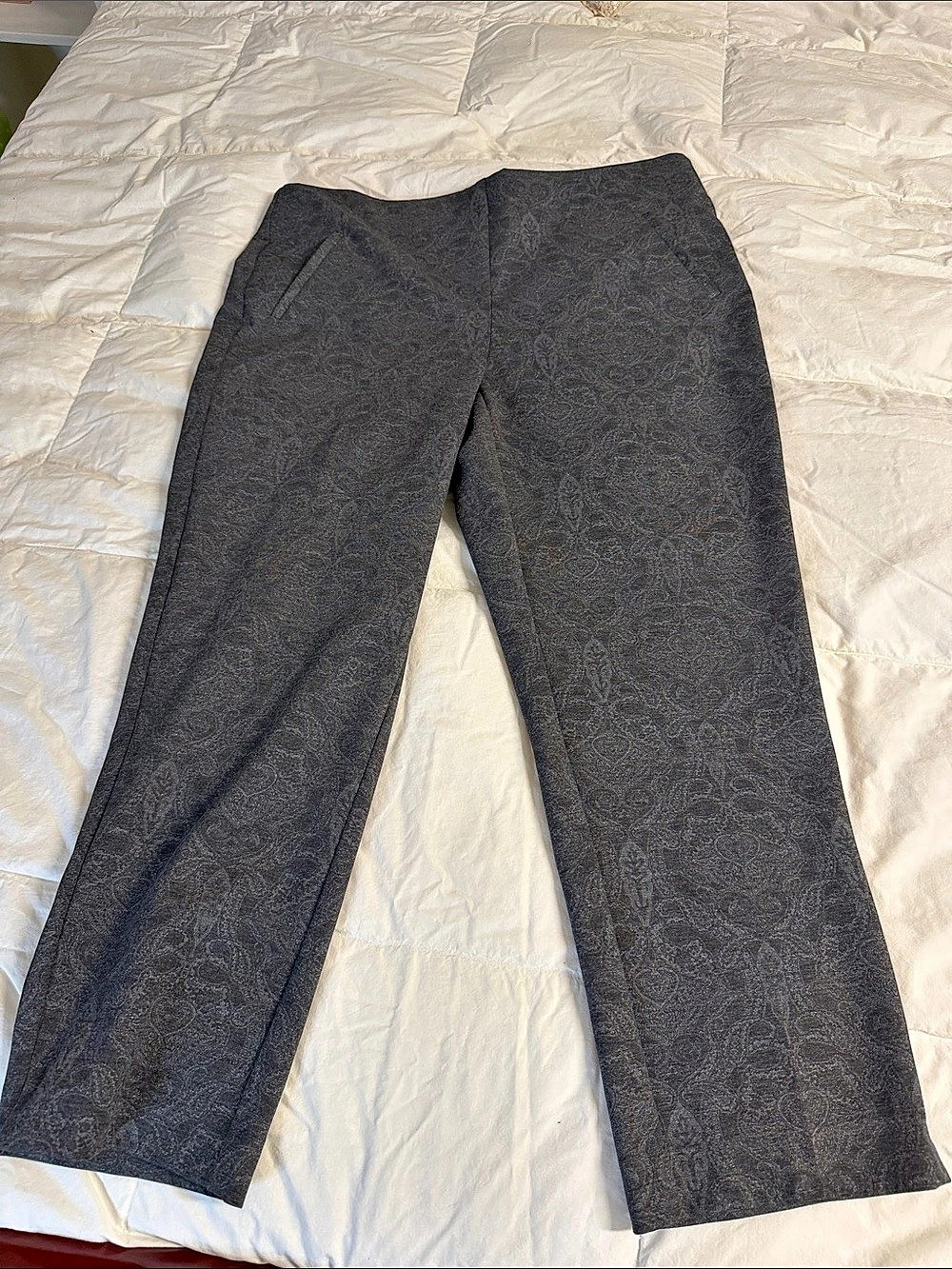 Chico's Fabulously Slimming Ankle Pants Paisley Straight Leg Pants Gray Size 3